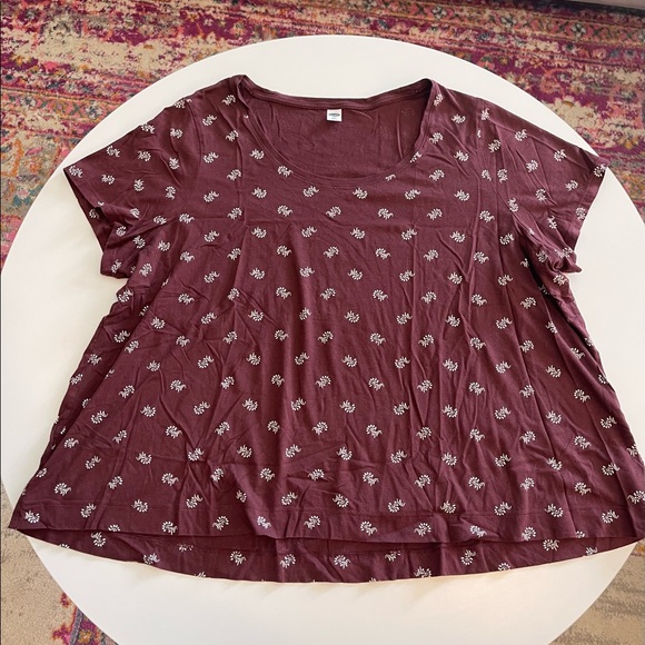 Old Navy Short Sleeve Dark Maroon Floral Tee - Picture 1 of 4